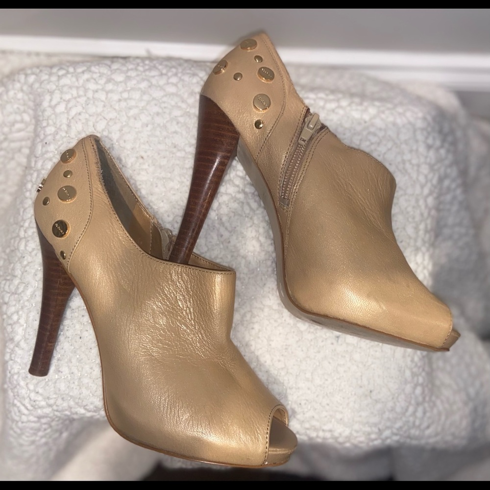 BCBG Gold Zipper Peep Toe Bootie size 7.5